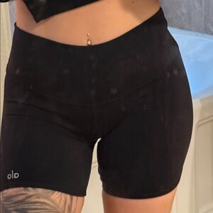 Wonens alo biker shorts new